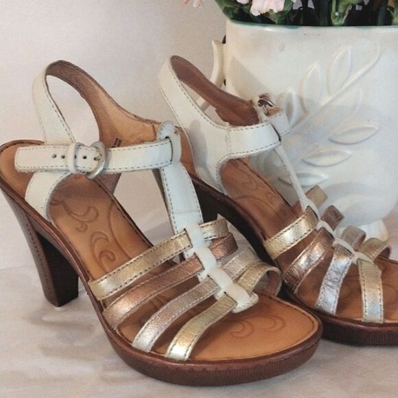 Born Riviera Platform Sandal - Picture 1 of 13